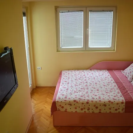 Apartment George דירה *